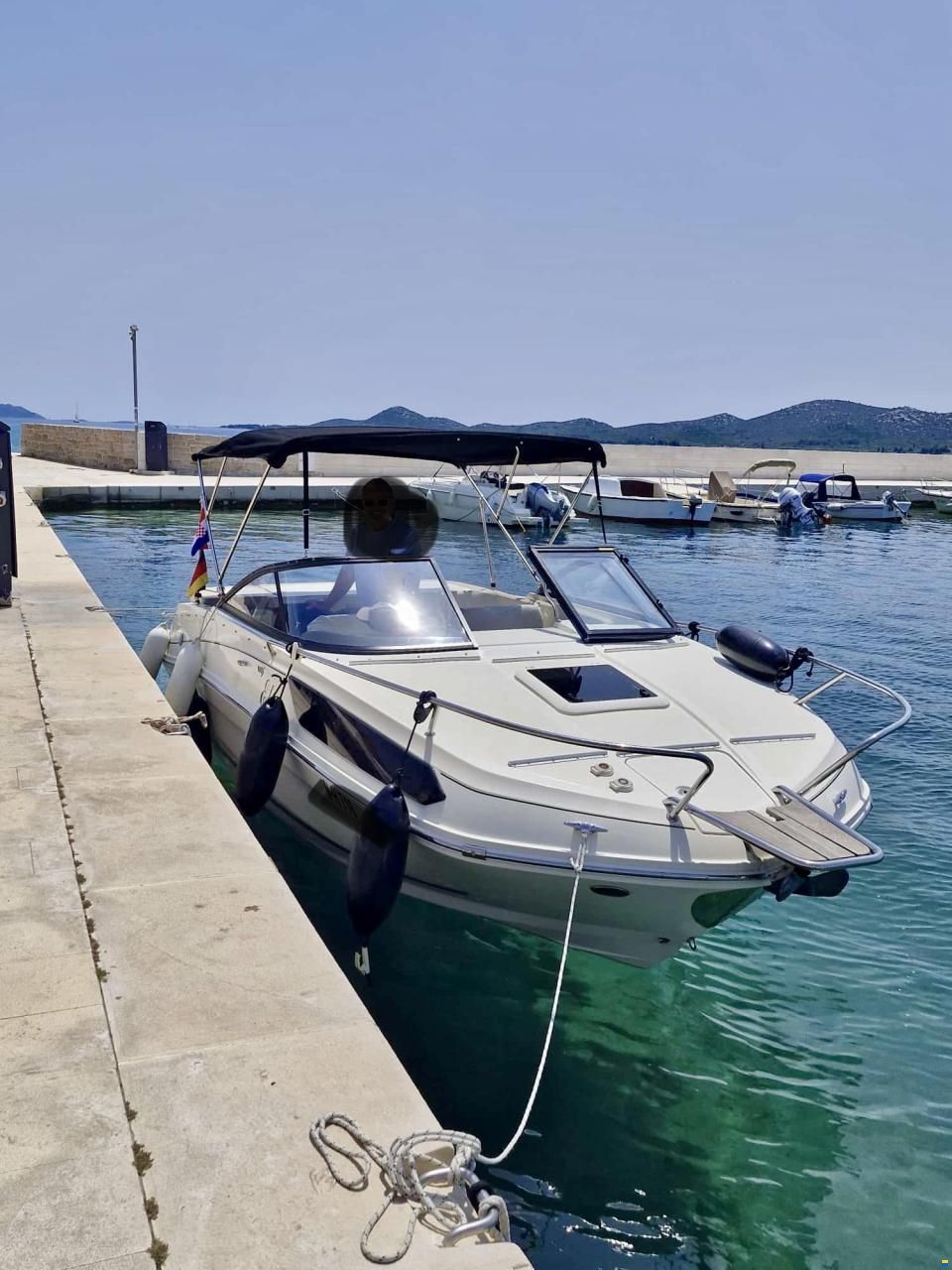 Bayliner VR5 Cuddy