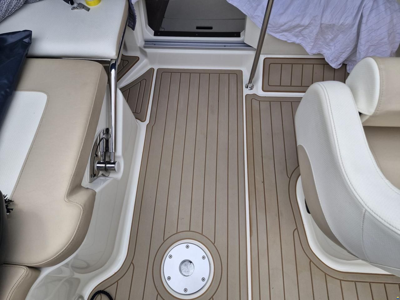 Bayliner VR5 Cuddy