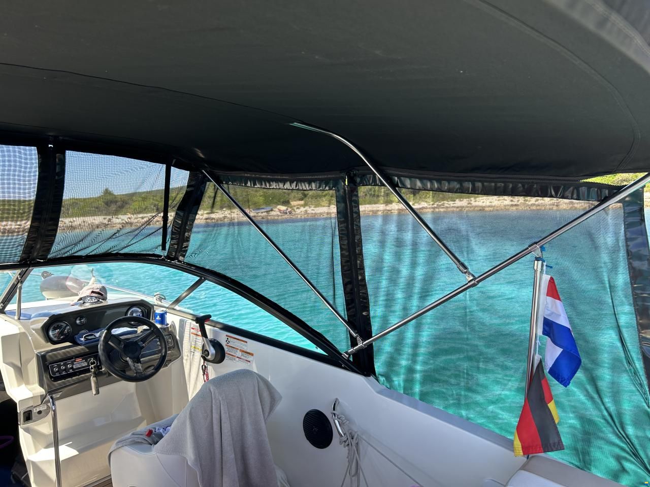 Bayliner VR5 Cuddy
