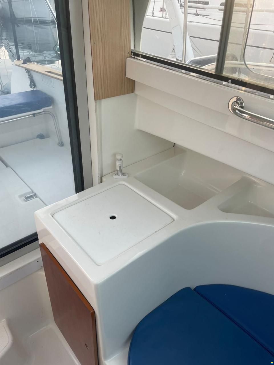 Beneteau Antares 650