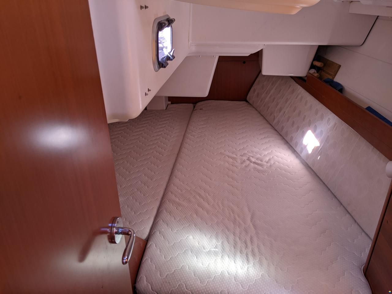 Dufour 34 e Performance