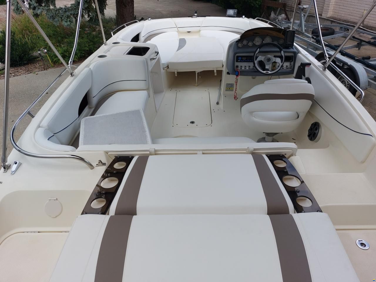 Bayliner 217