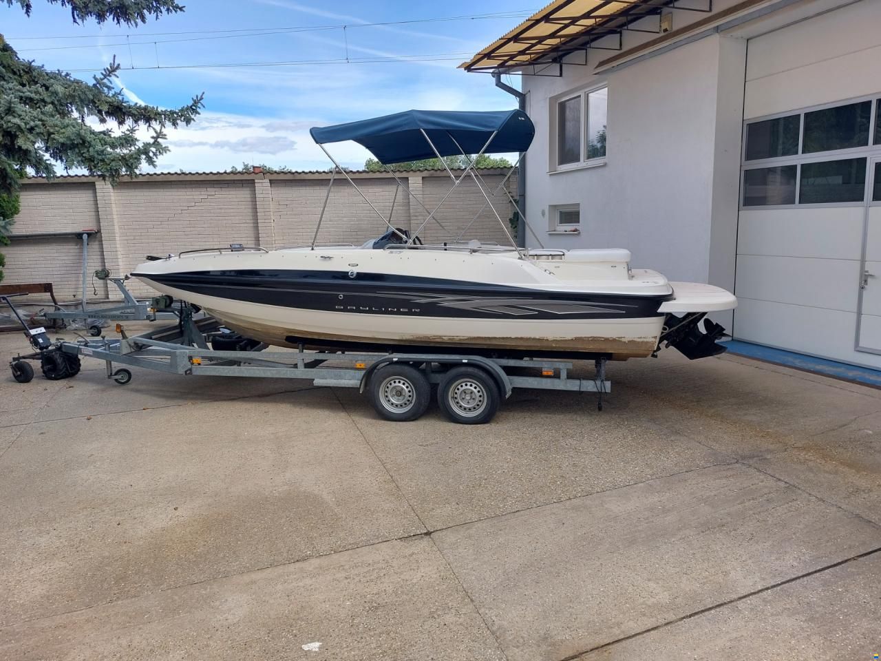 Bayliner 217