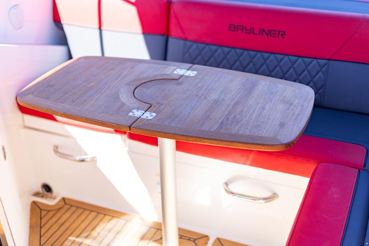 Bayliner 742 R Edition