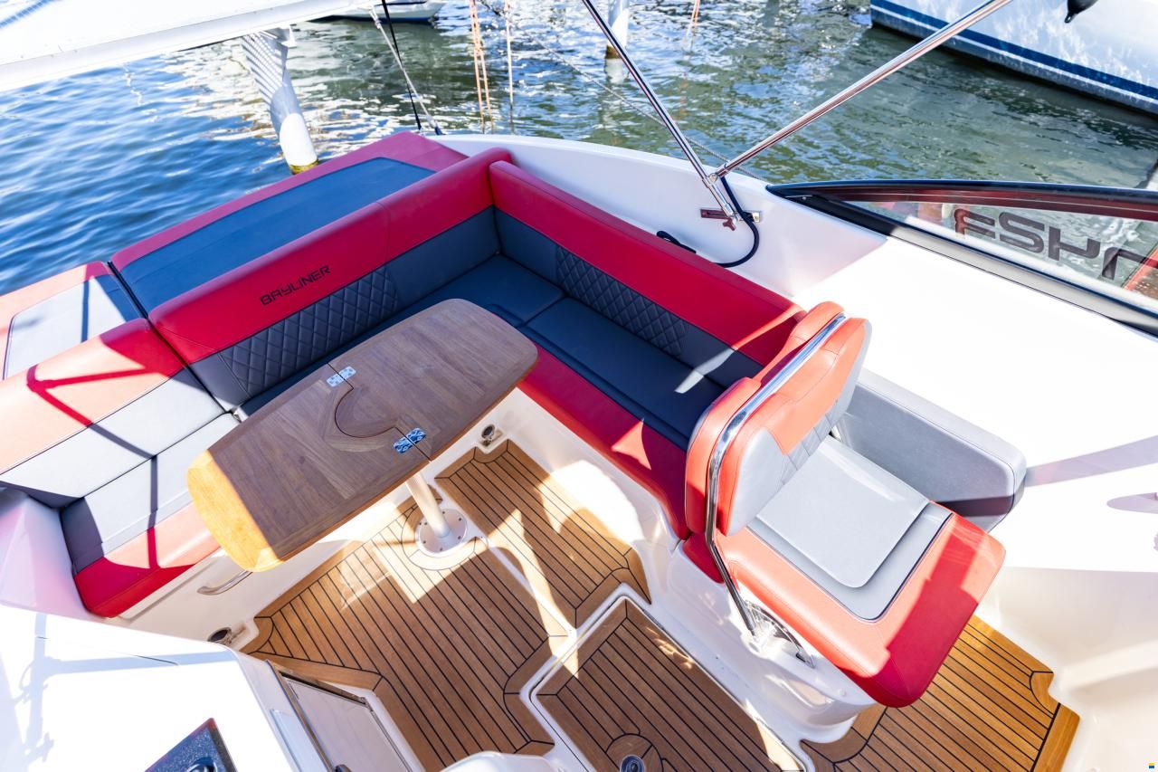 Bayliner 742 R Edition
