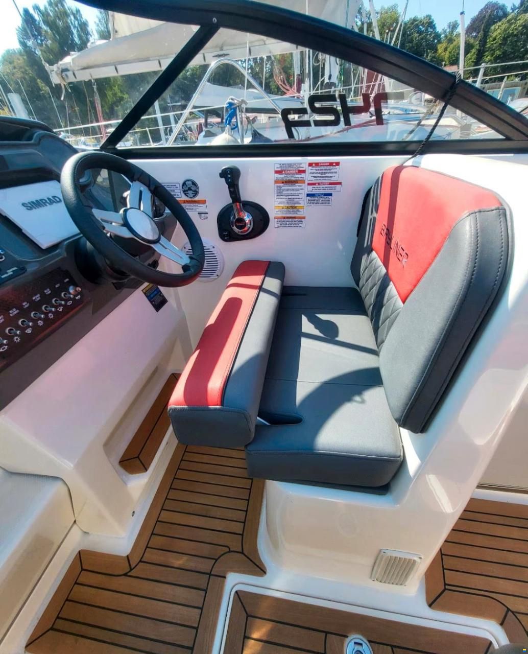Bayliner 742 R Edition