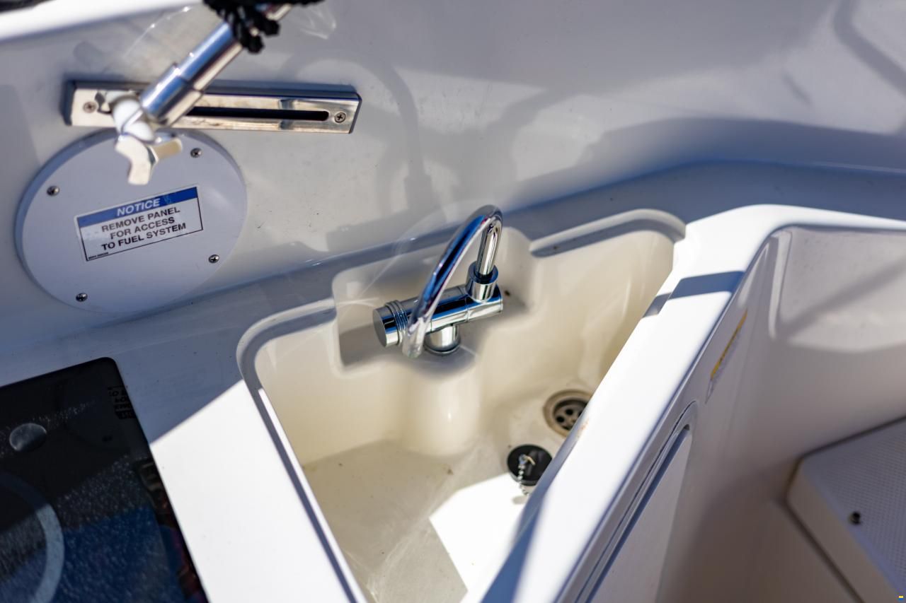 Bayliner 742 R Edition