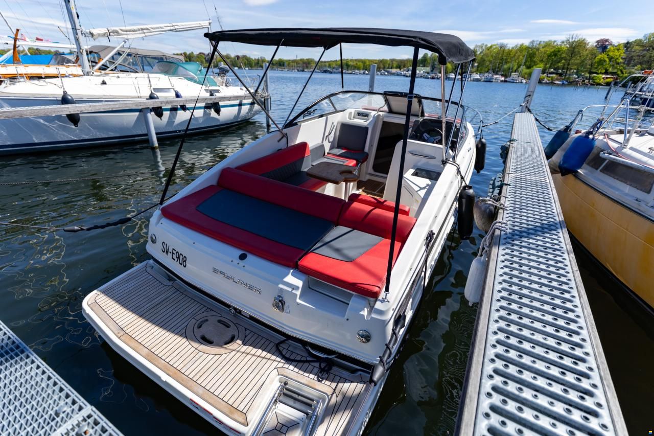 Bayliner 742 R Edition