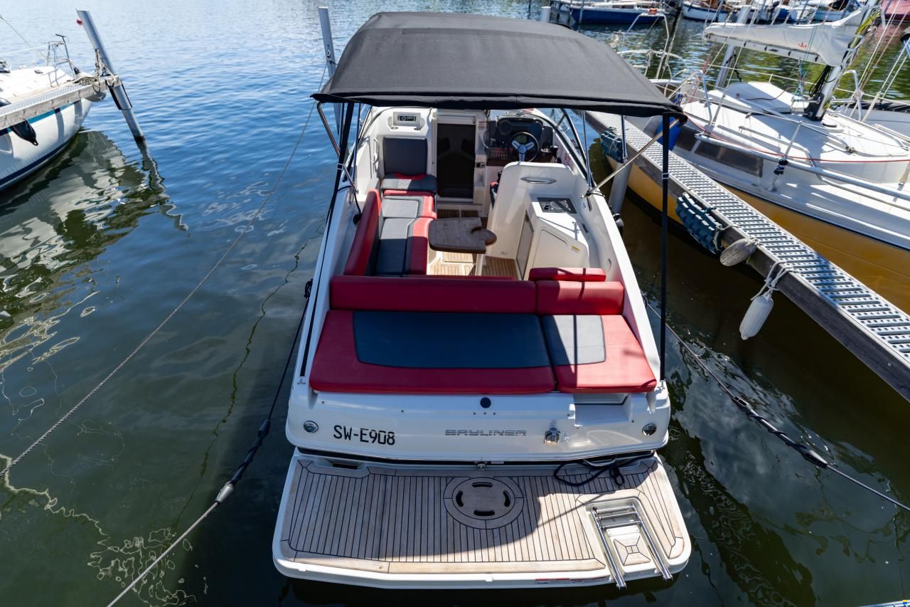 Bayliner 742 R Edition