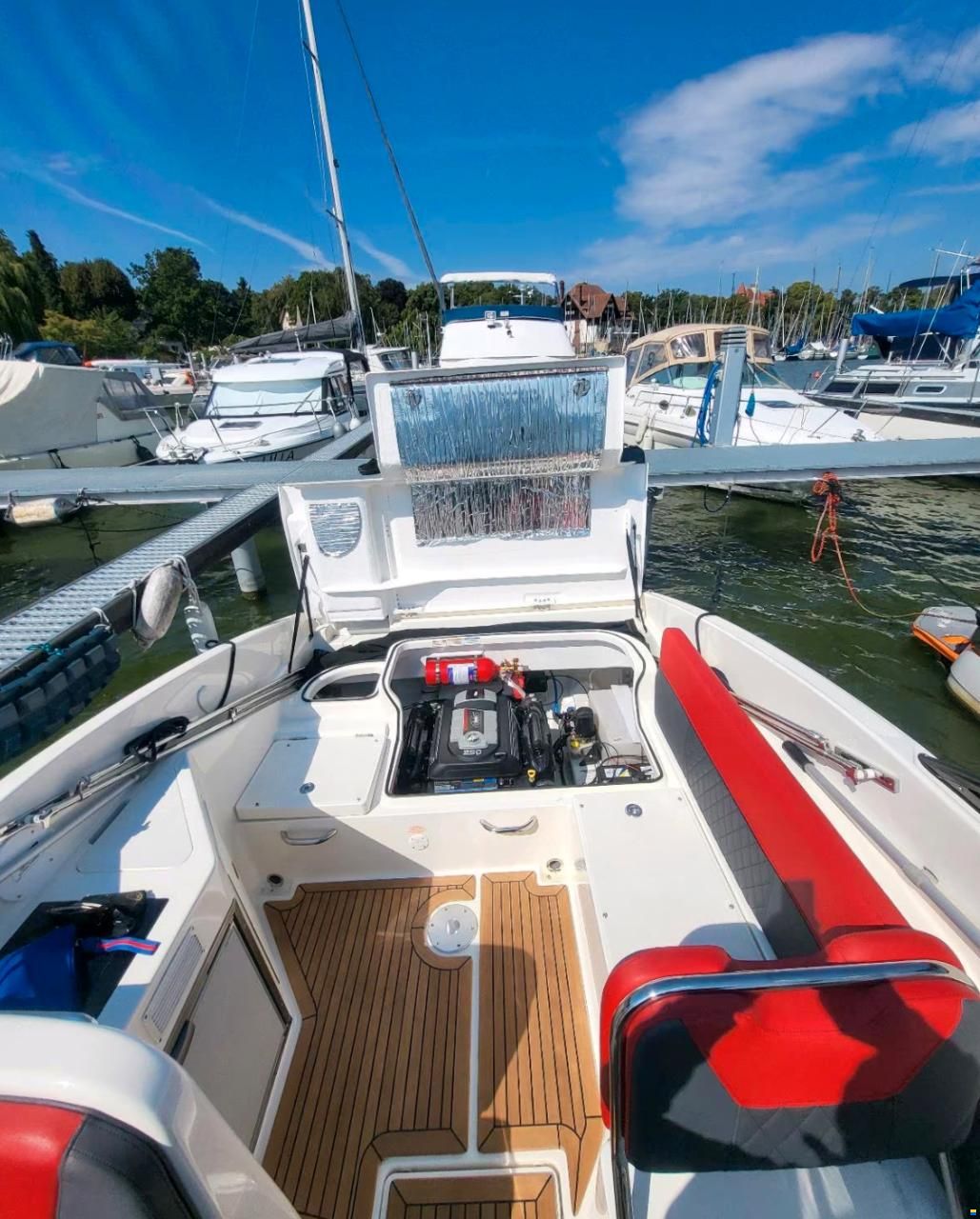 Bayliner 742 R Edition