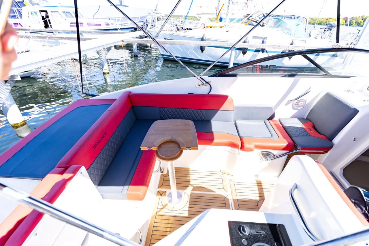 Bayliner 742 R Edition