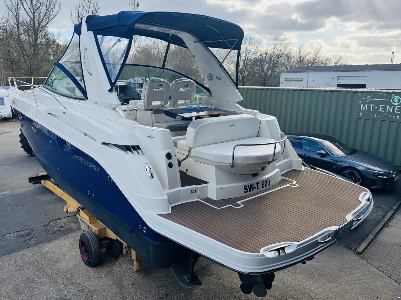 Monterey 330 355 Sport Yacht