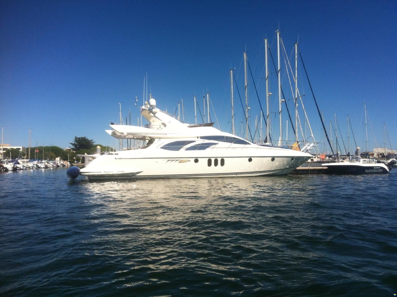 Azimut 62 FLY