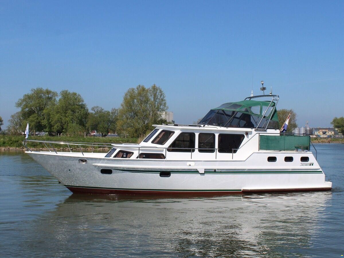 Jacabo 10.25 SL
