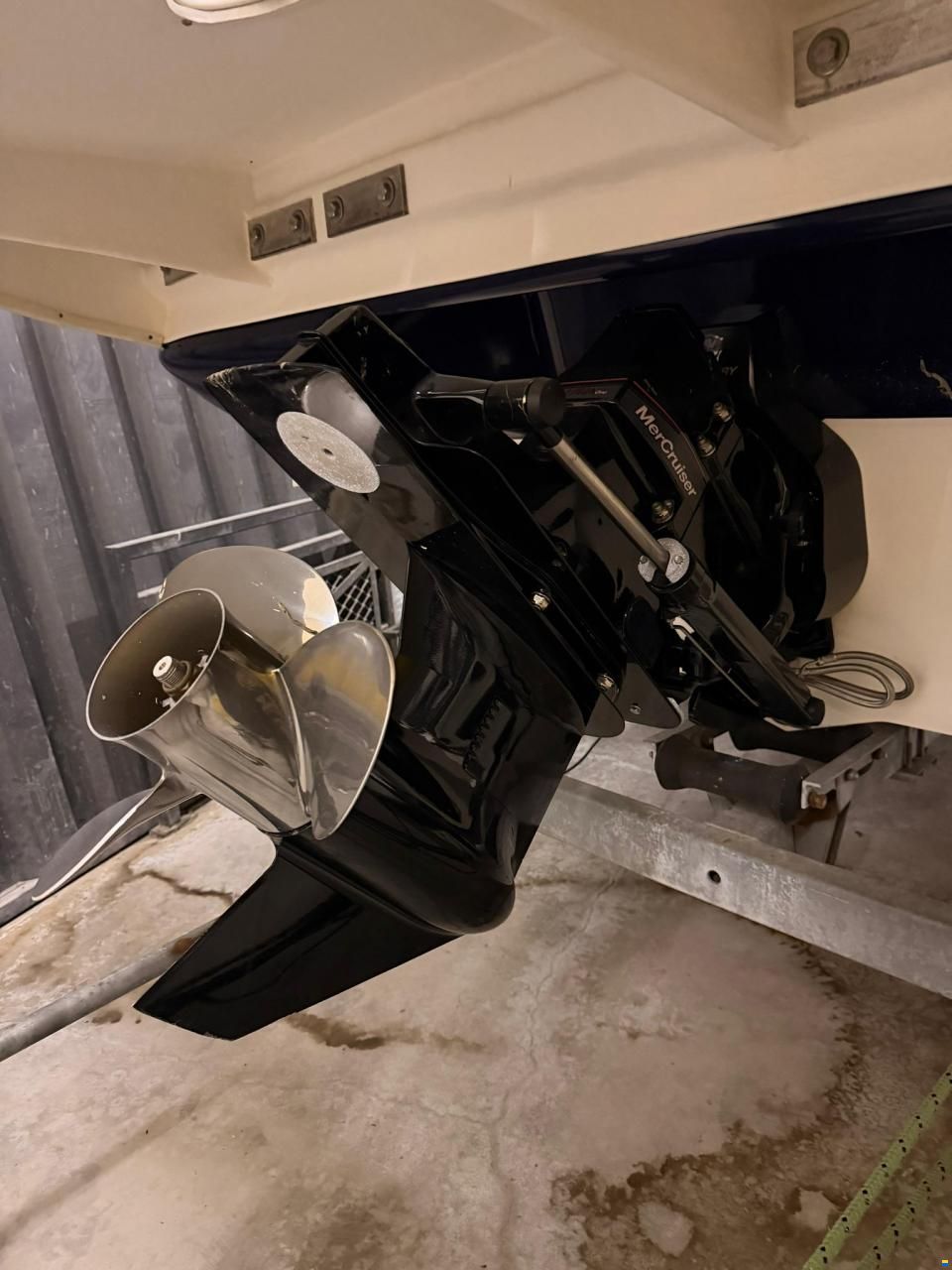 Sea Ray 220 SSE
