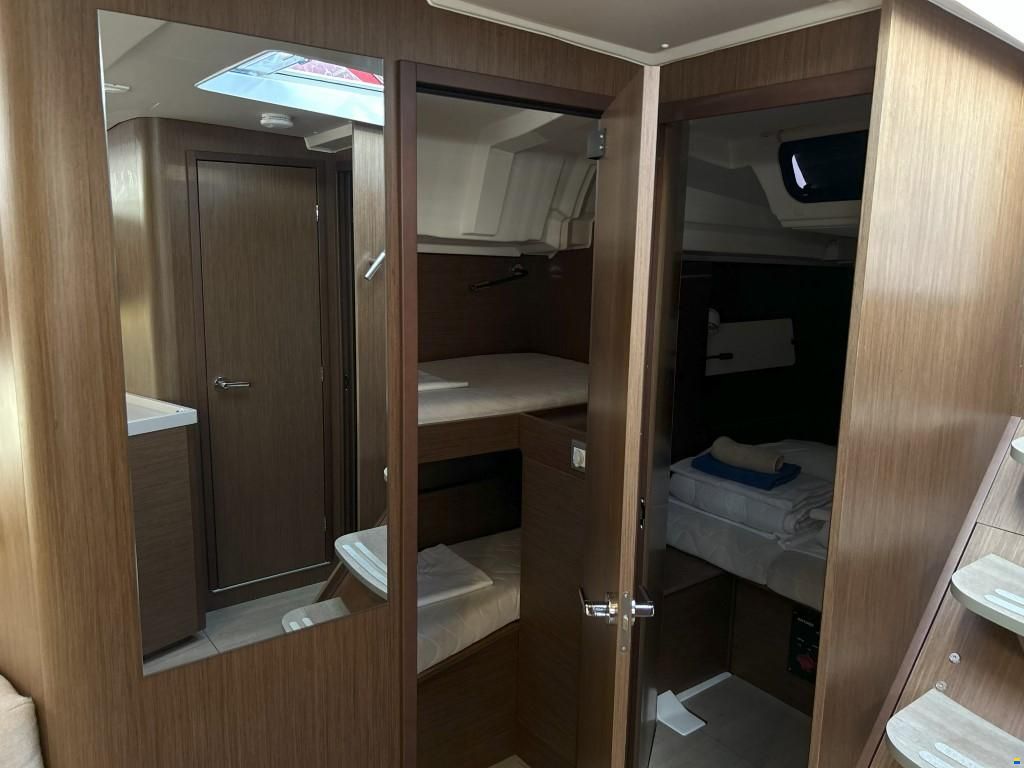 Beneteau Oceanis 46.1