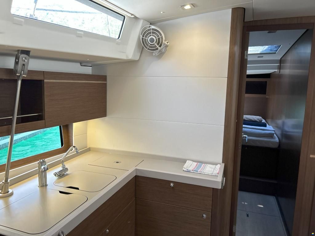 Beneteau Oceanis 46.1