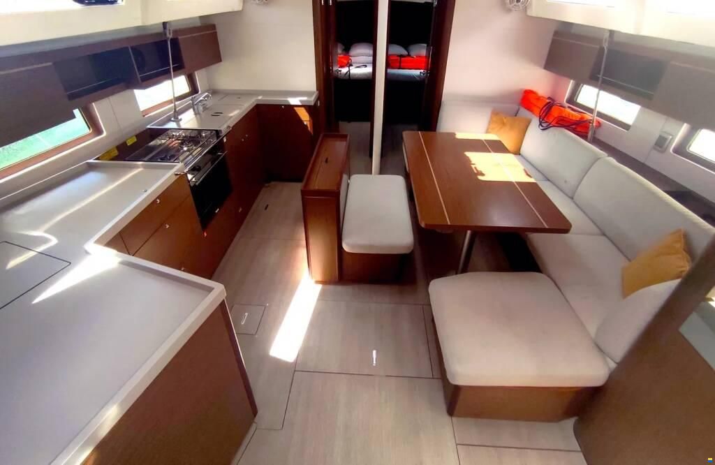 Beneteau Oceanis 46.1