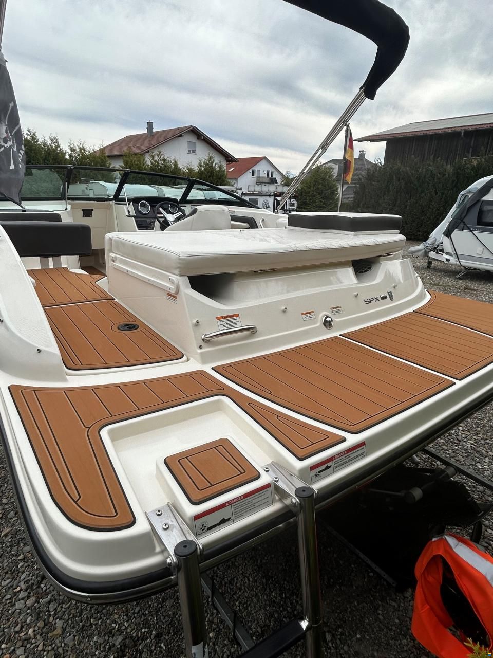 Sea Ray 190 SPXE