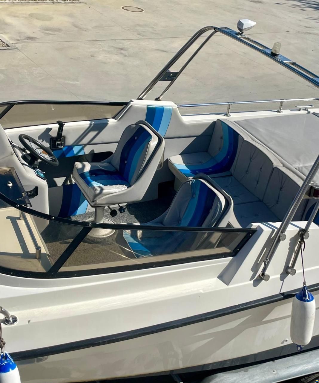 Nuova  Fiberglass Winner 18