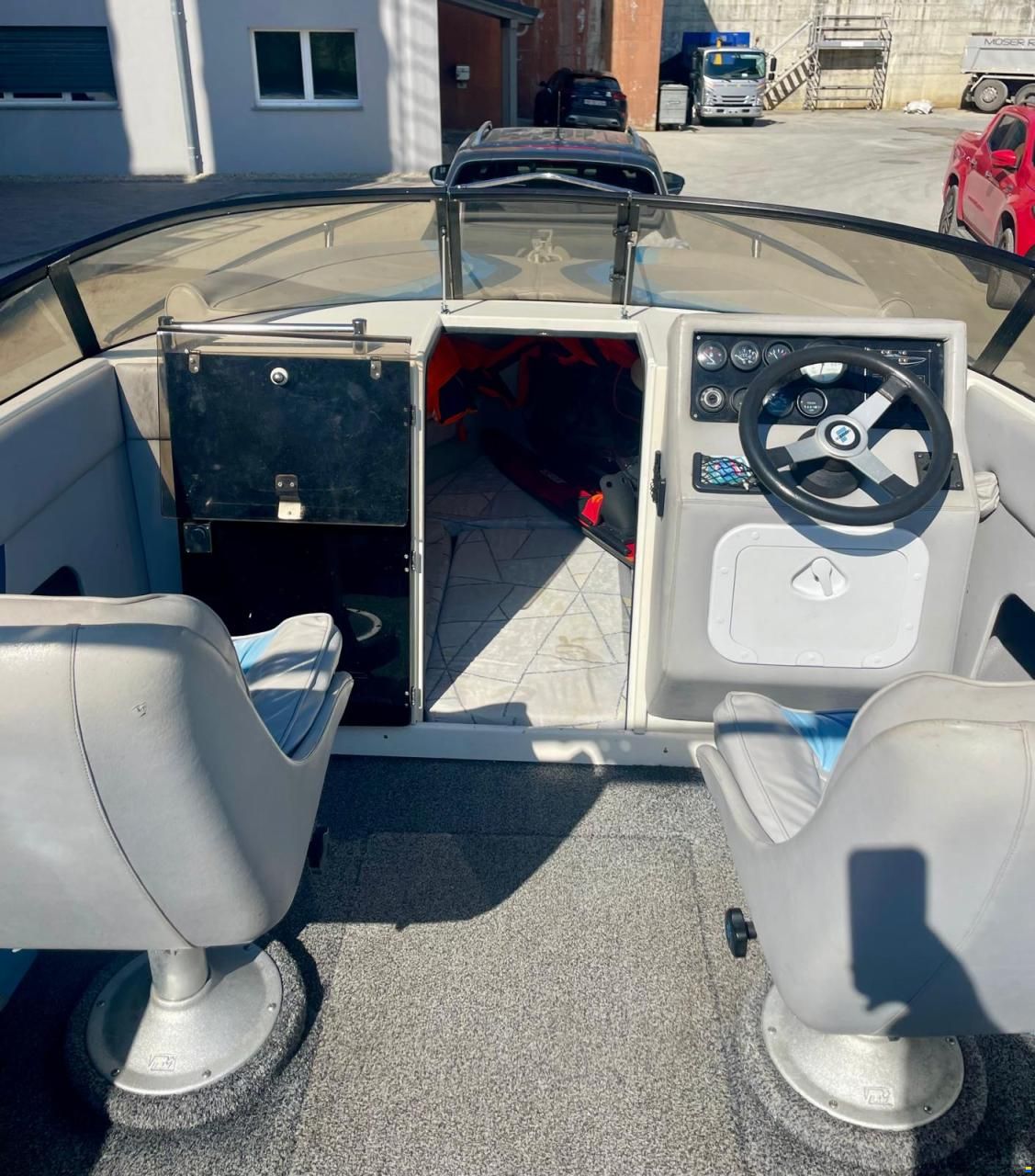 Nuova  Fiberglass Winner 18