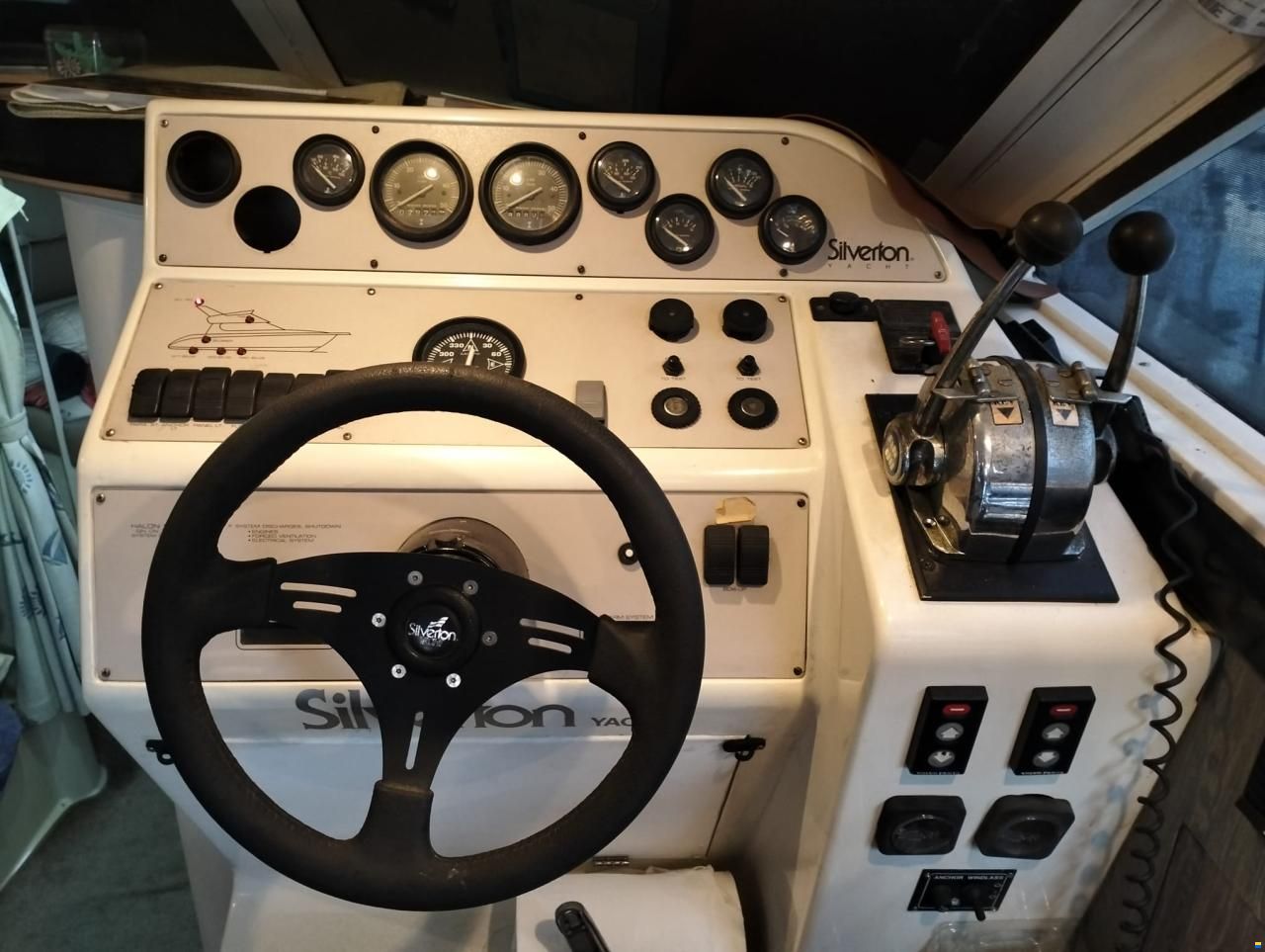 Silverton 312 SC