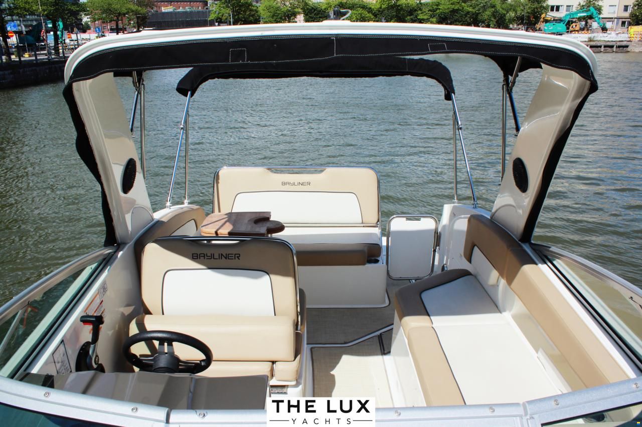 Bayliner Ciera 8