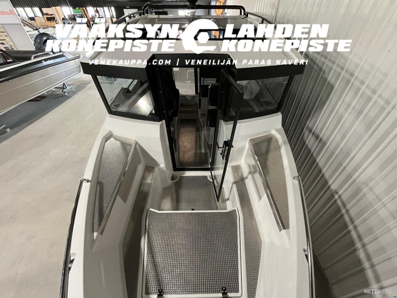 Buster Magnum Cabin
