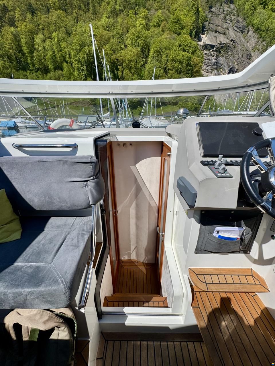 Marex 320 AFT Cabin Cruiser
