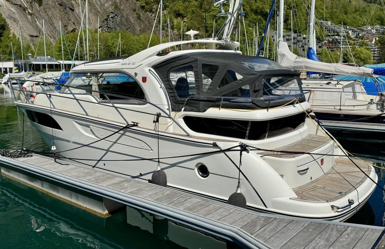 Marex 320 AFT Cabin Cruiser