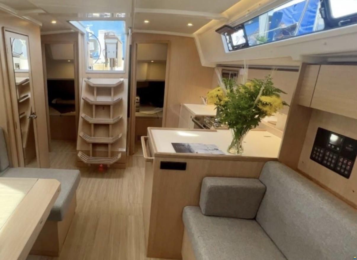 Bavaria C42