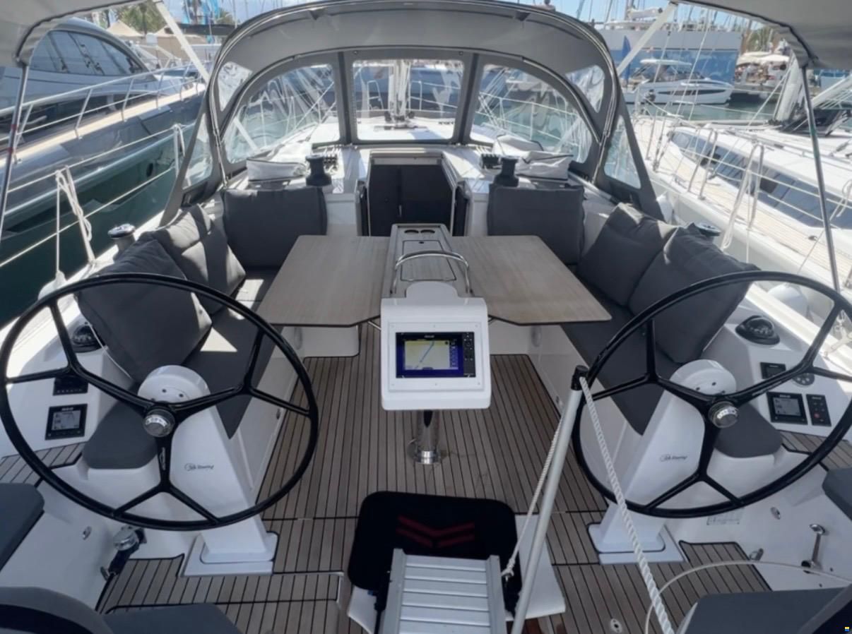 Bavaria C42