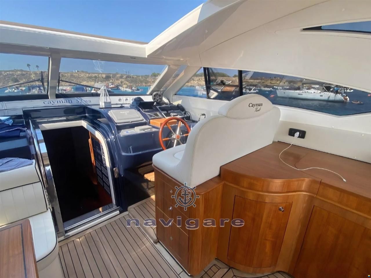 Cayman 52 WA