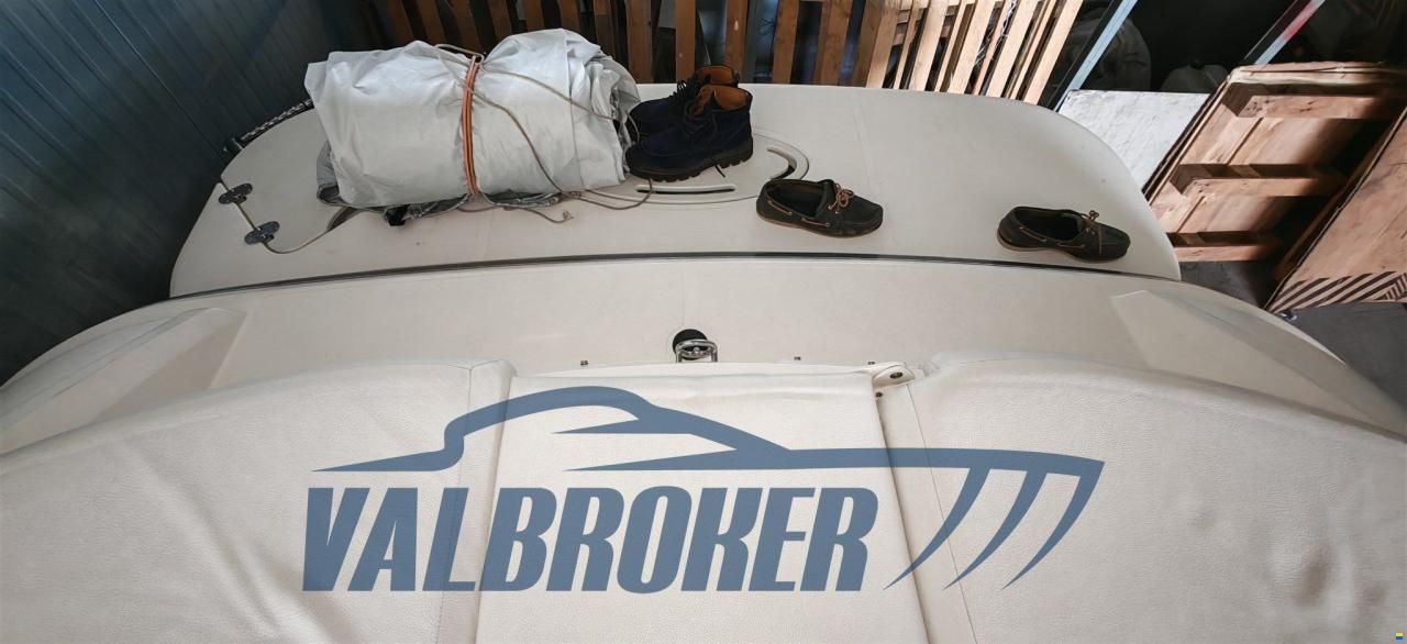 Larson Boats 216 Senza