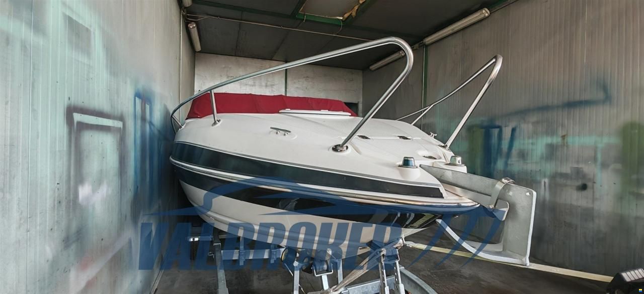 Larson Boats 216 Senza