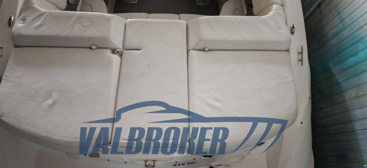Larson Boats 216 Senza