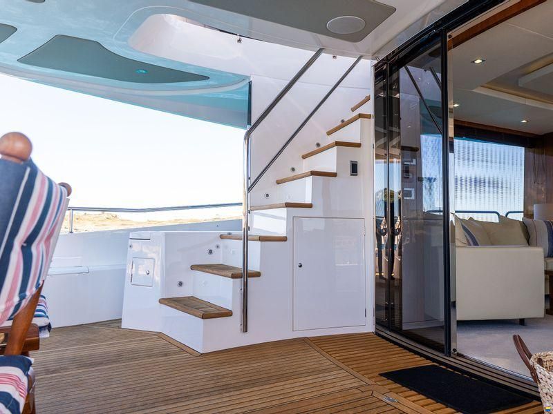 Sunseeker 86 Yacht