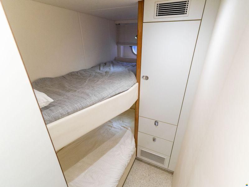 Sunseeker 86 Yacht