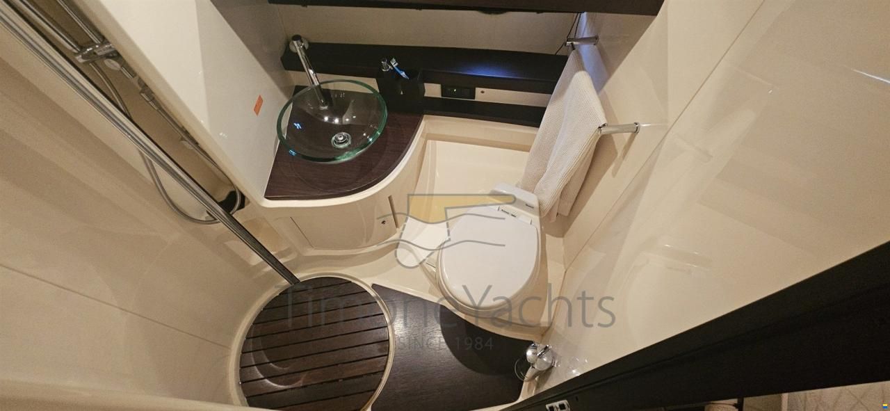 Azimut 43S