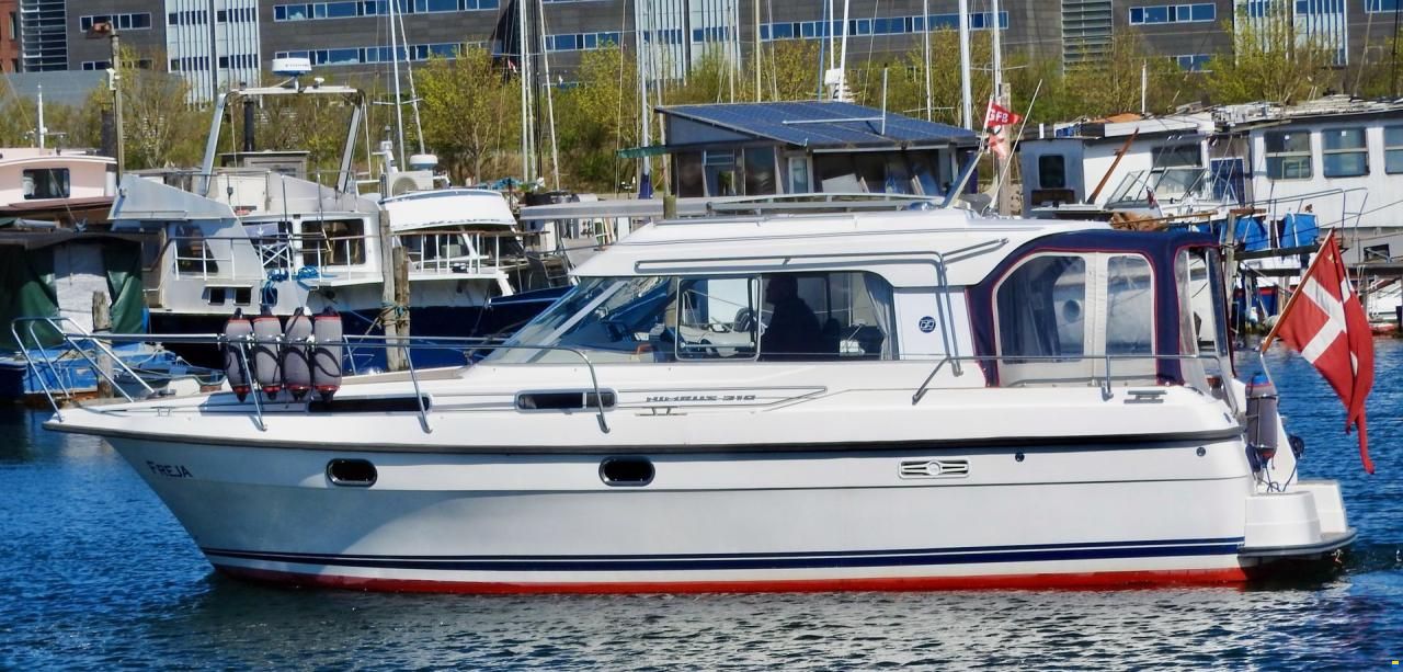 Nimbus 310 Coup&eacute;