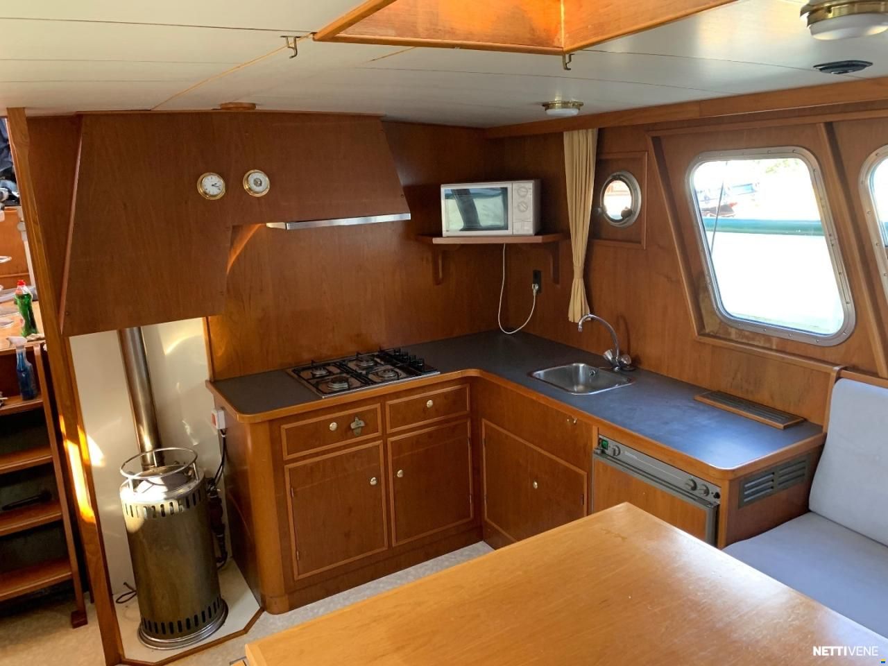 Alm De Alm Trawler