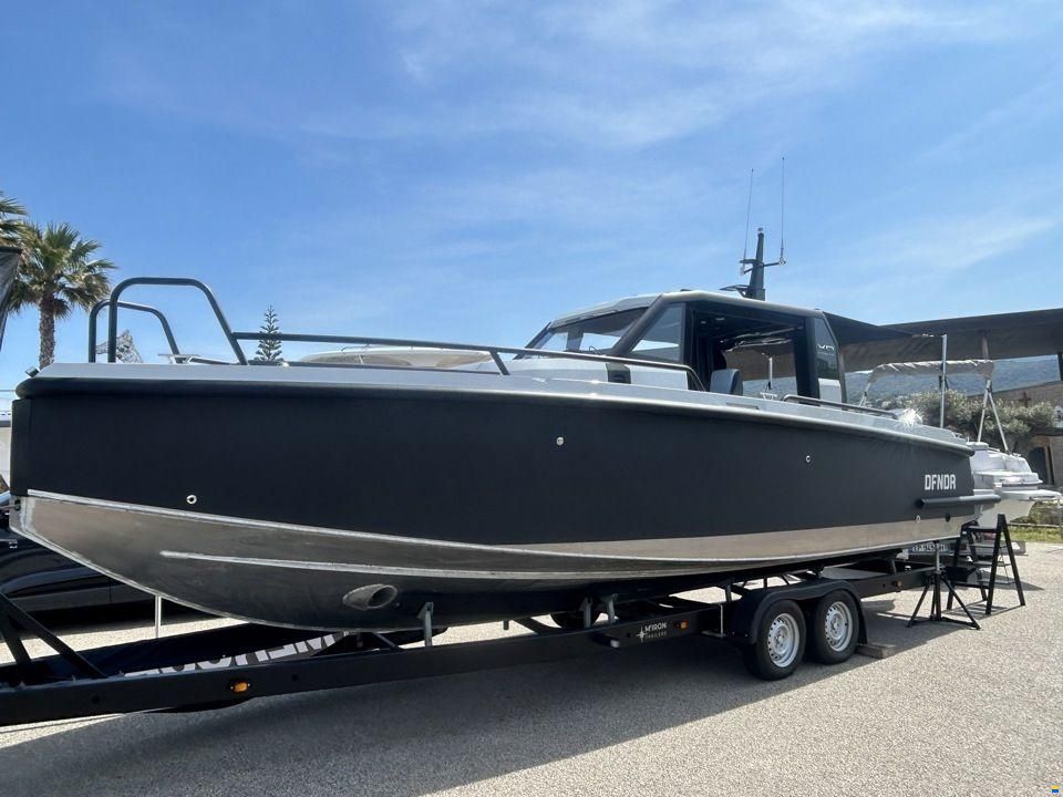XO Boats DFNDR 9