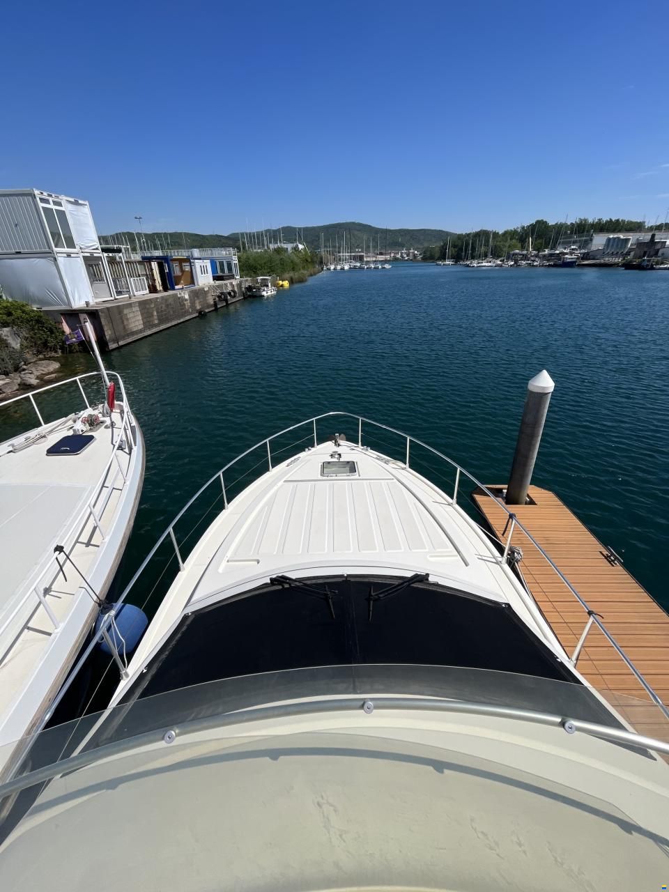 Ferretti 43