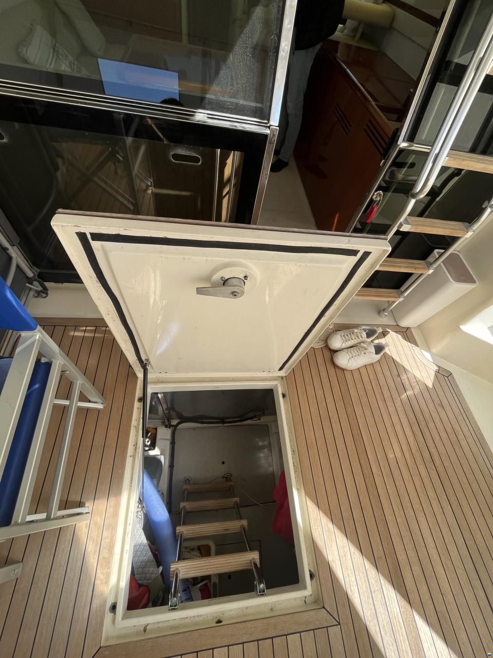 Ferretti 43
