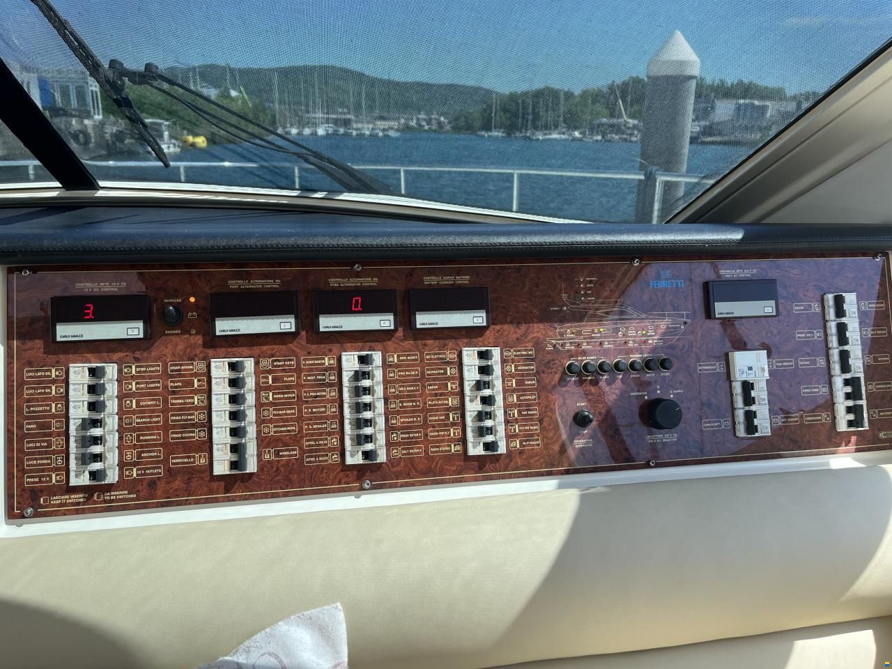 Ferretti 43