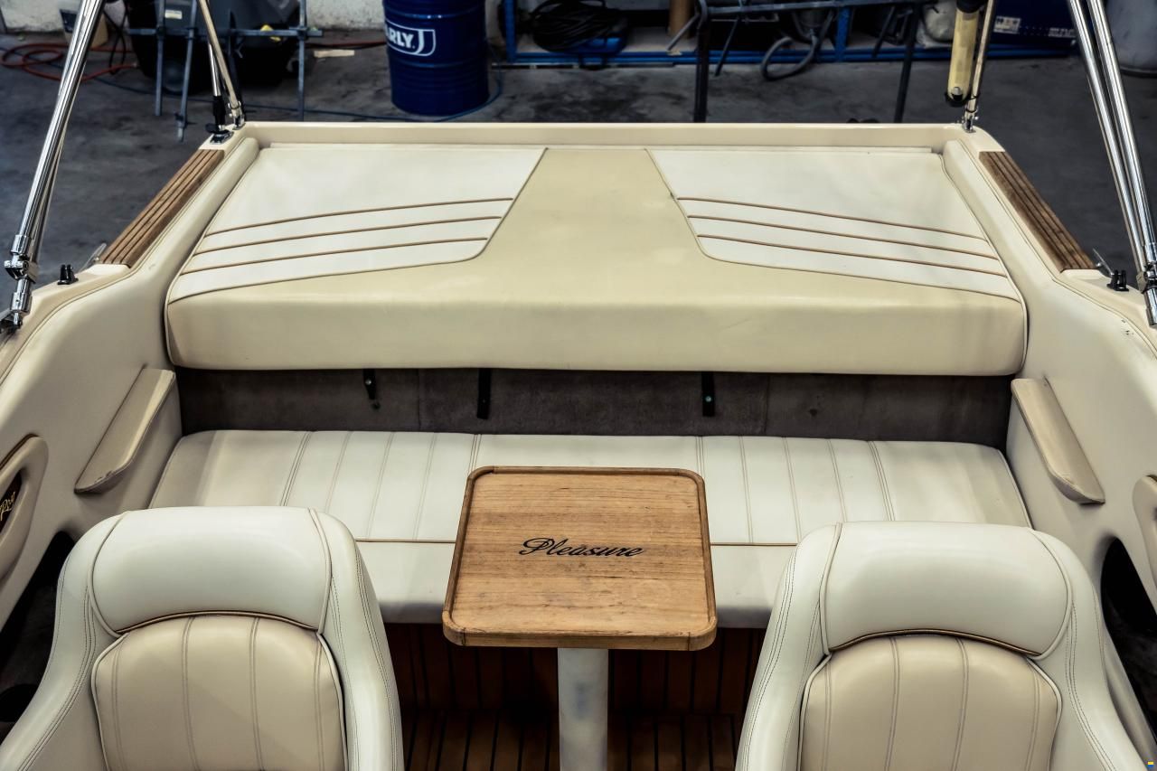 Sea Ray 200 Signature