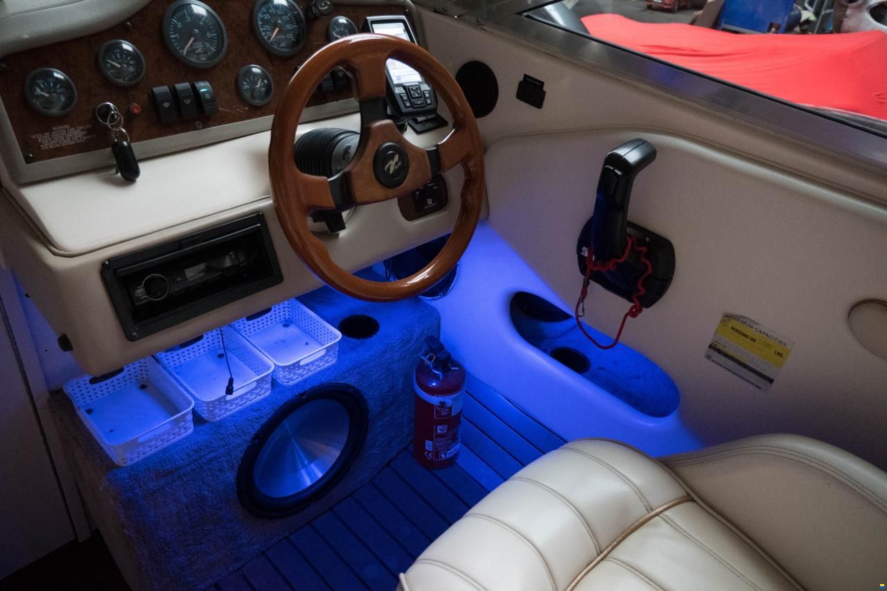 Sea Ray 200 Signature