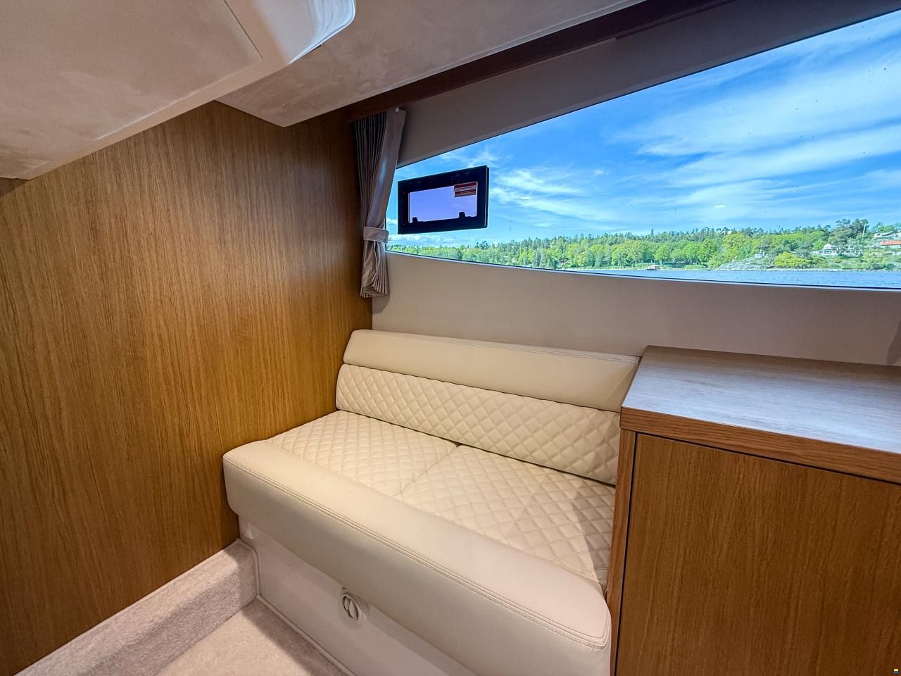 Galeon 360 Fly
