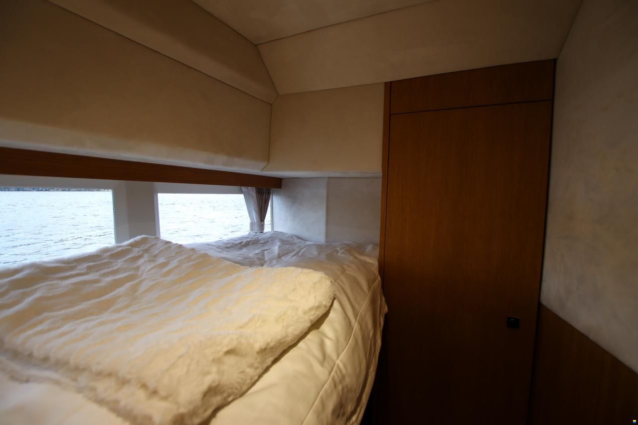 Galeon 360 Fly