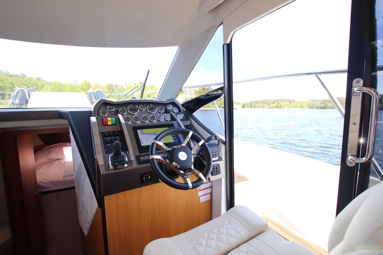 Galeon 360 Fly